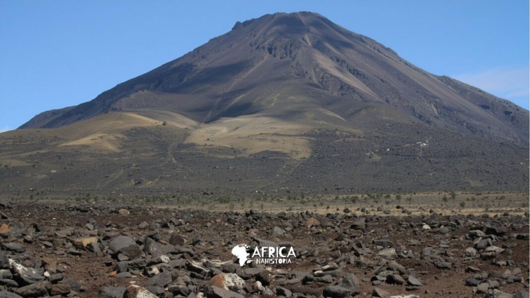 Chaga_ O Povo das Encostas do Kilimanjaro Chaga O Povo das Encostas do Kilimanjaro