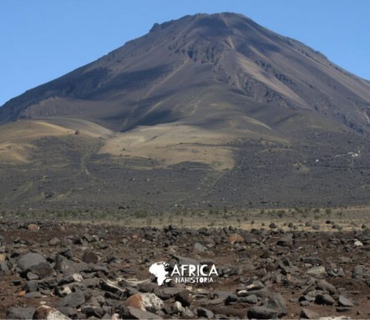 Chaga: O Povo das Encostas do Kilimanjaro